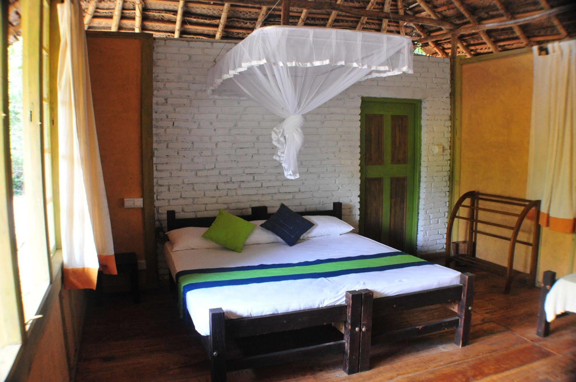 Back Of Beyond - Wild Haven Vila Sigiriya Exterior foto