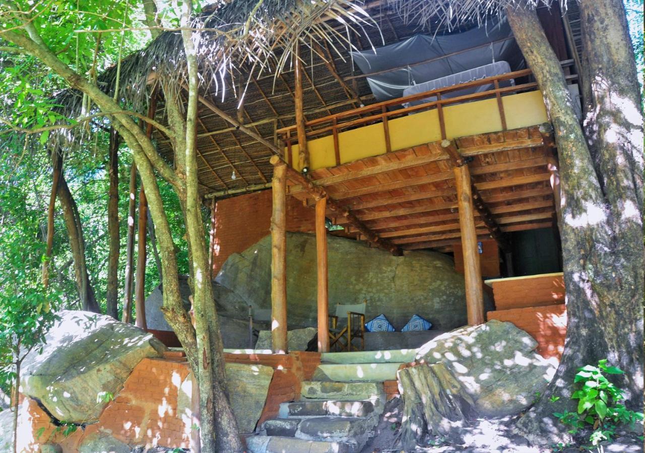 Back Of Beyond - Wild Haven Vila Sigiriya Exterior foto